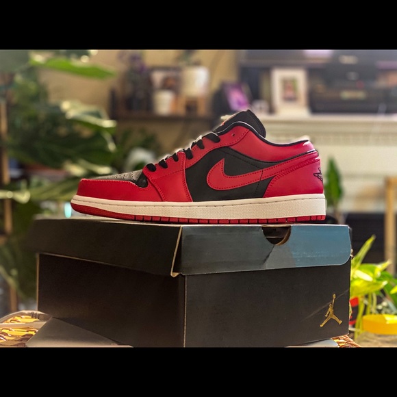 Air Jordan 1 Low Reversed BRED size 10.5 - Picture 1 of 1